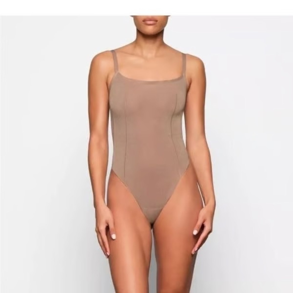 Skims Sheer Sculpt Square Neck Low Back Thong Bodysuit size XL